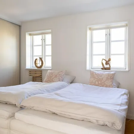 Villaer Townhouse In The Heart Of The Of Roses
